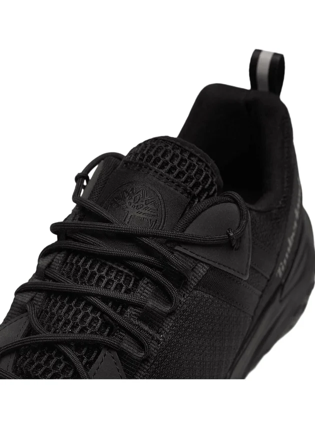 Low Lace Up Sneaker