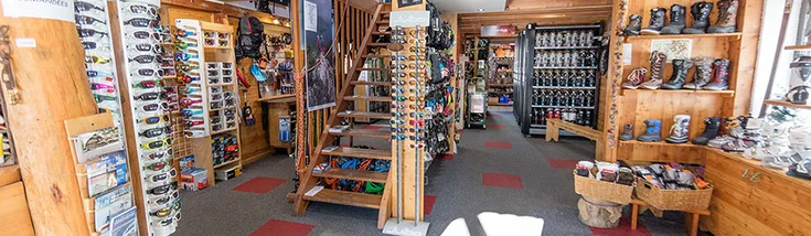 Intérieur du magasin SPORT 2000 PELVOUX EN ECRINS
