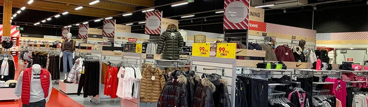 Intérieur du magasin SPORT 2000 AUBENAS