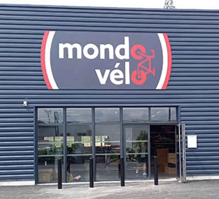 Extérieur du magasin MONDOVELO MONTBRISON