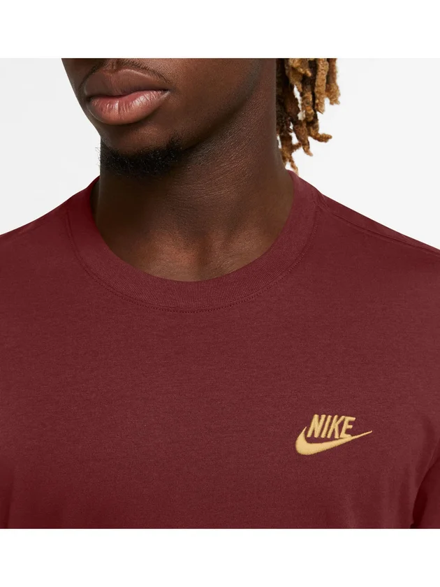 Club Tee