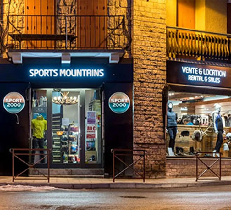 Extérieur du magasin SPORT 2000 FONT ROMEU SPORTS MOUNTAINS