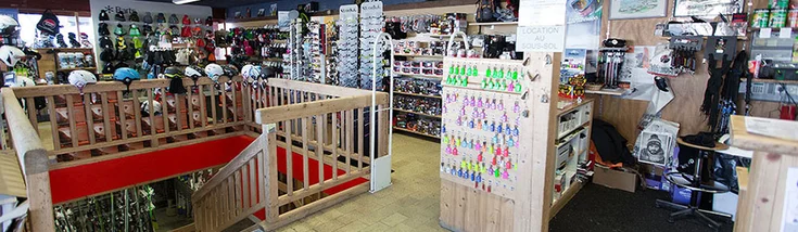 Intérieur du magasin SPORT 2000 COMBLOUX MARIN SPORTS LES PISTES