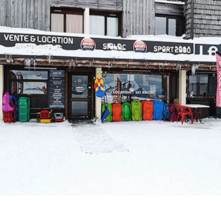 Extérieur du magasin SPORT 2000 SAMOENS 1600 SKI LOC